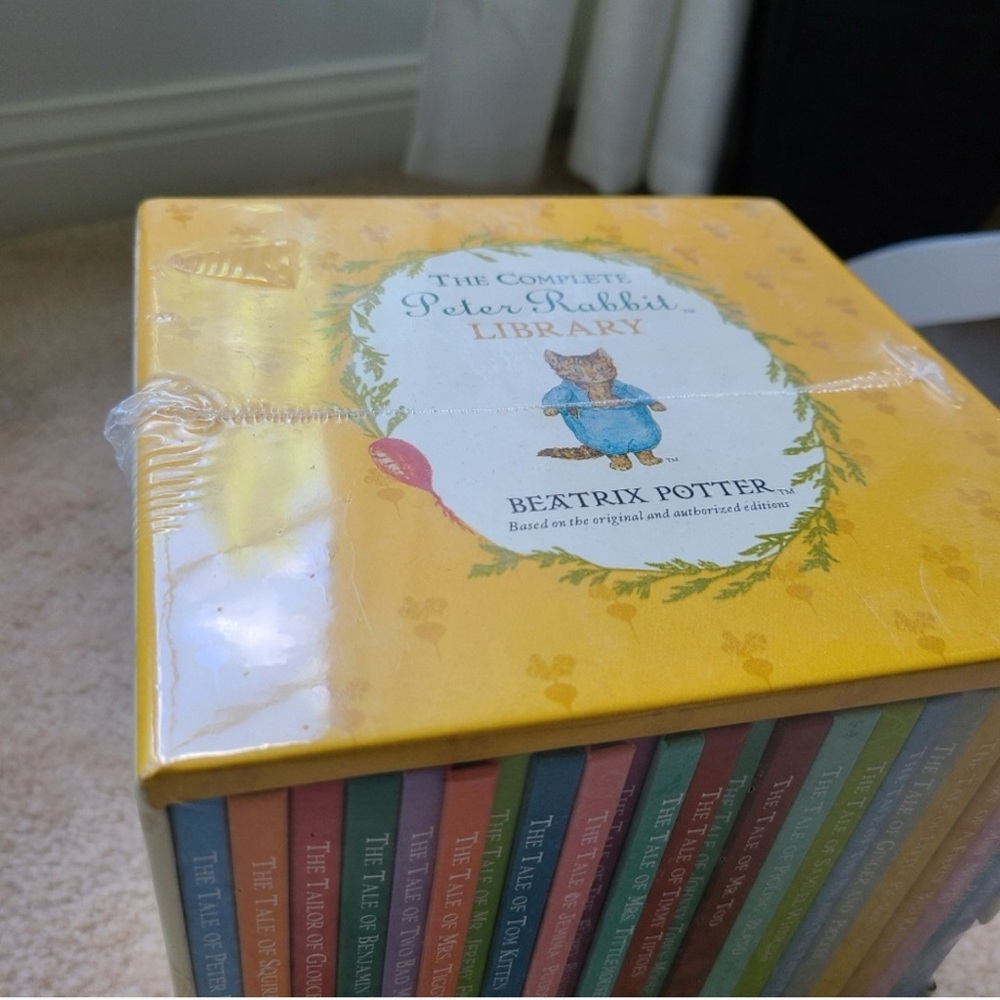 Petter Rabbit Box Set - Picture 2 of 9